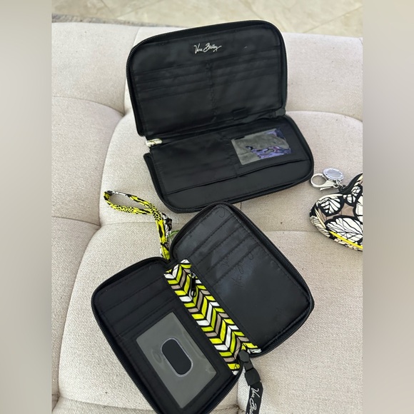 Three-piece Vera Bradley wallet set - Picture 3 of 7